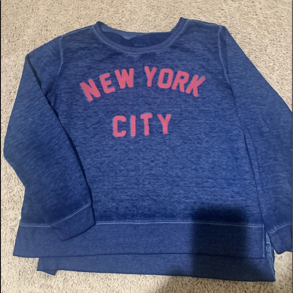 Sweatshirt
